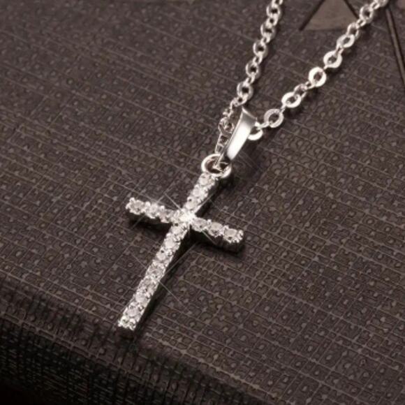 Silver Cross Pendant Necklace Lab Diamonds Christmas Birthday Women's Gift - NEW - Picture 1 of 3